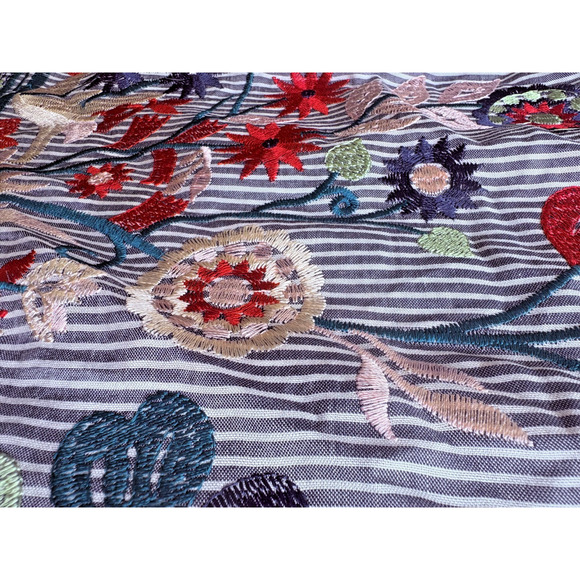 Lilypad Womens Grey Stripe Small Tunic Blouse Floral Embroidered Coastal Boho - Picture 3 of 6